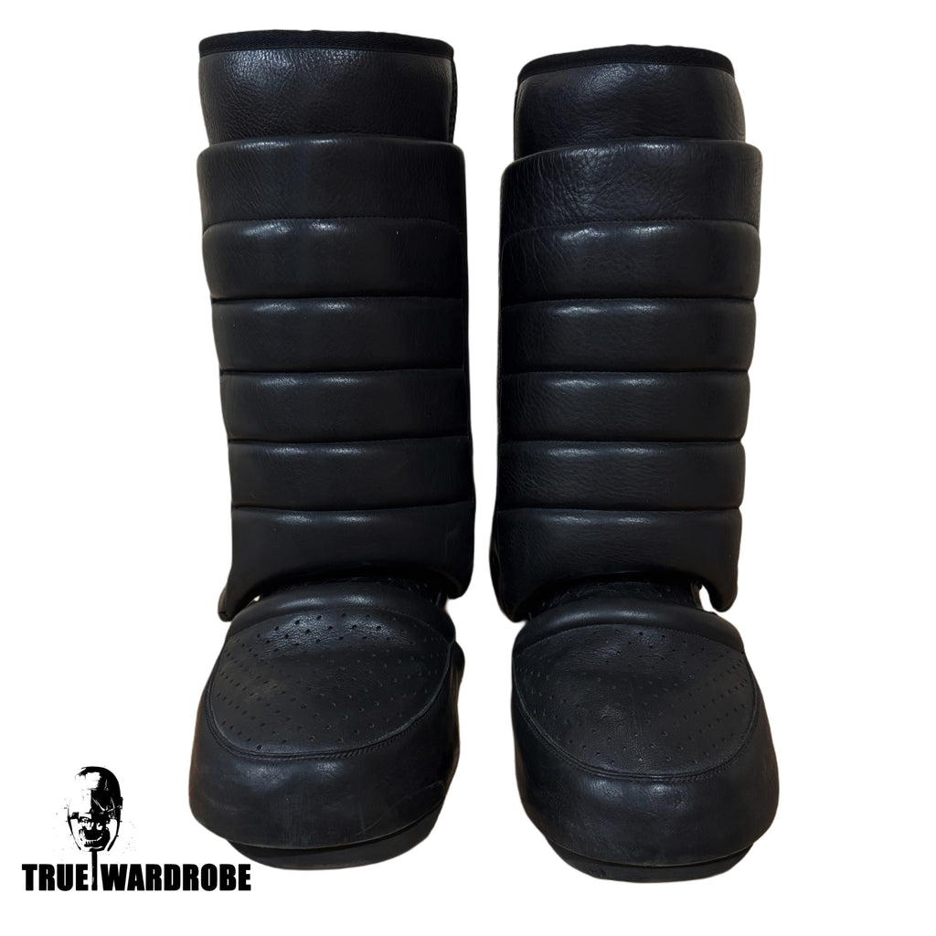 Botas altas de cuero blindado UGG x SHAYNE OLIVER otoño/invierno 2022