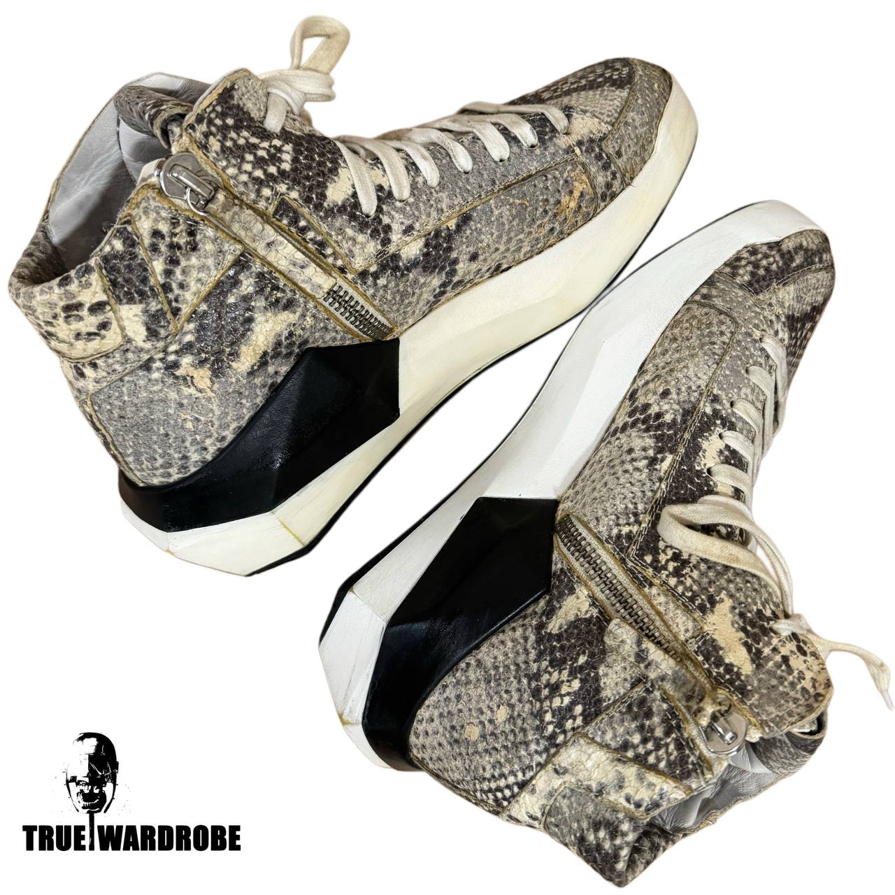 Cinza Araia Platform Snakeskin Python Leather Sneakers
